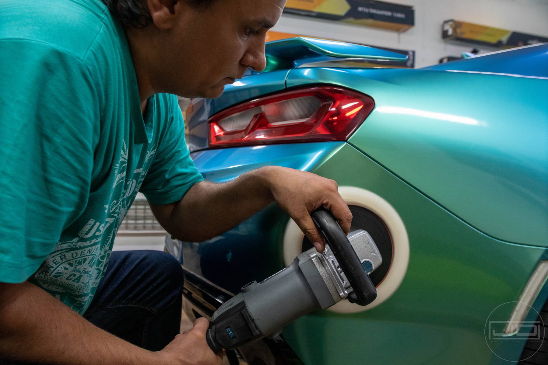 Egylépcsős polírozás hátsó lökhárítón 1. illusztráció