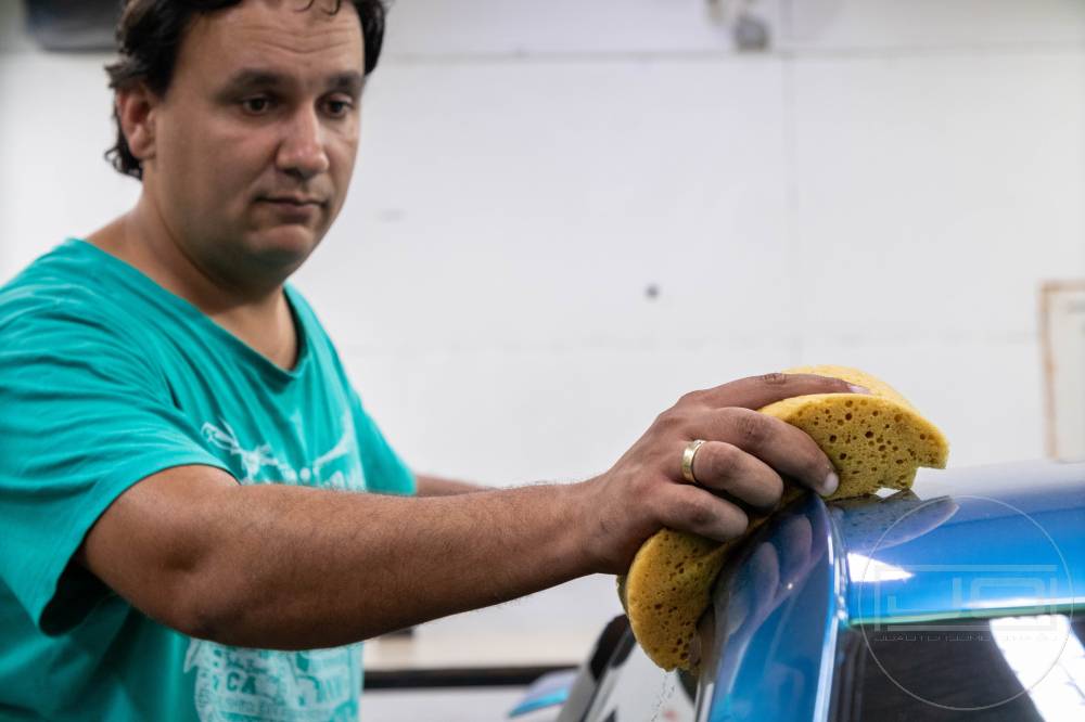 kézi autómosás nano aktív habos áztatással oszlopon: 3. bemutató kép kézi autómosás nano aktív habos áztatással oszlopon 3. illusztráció