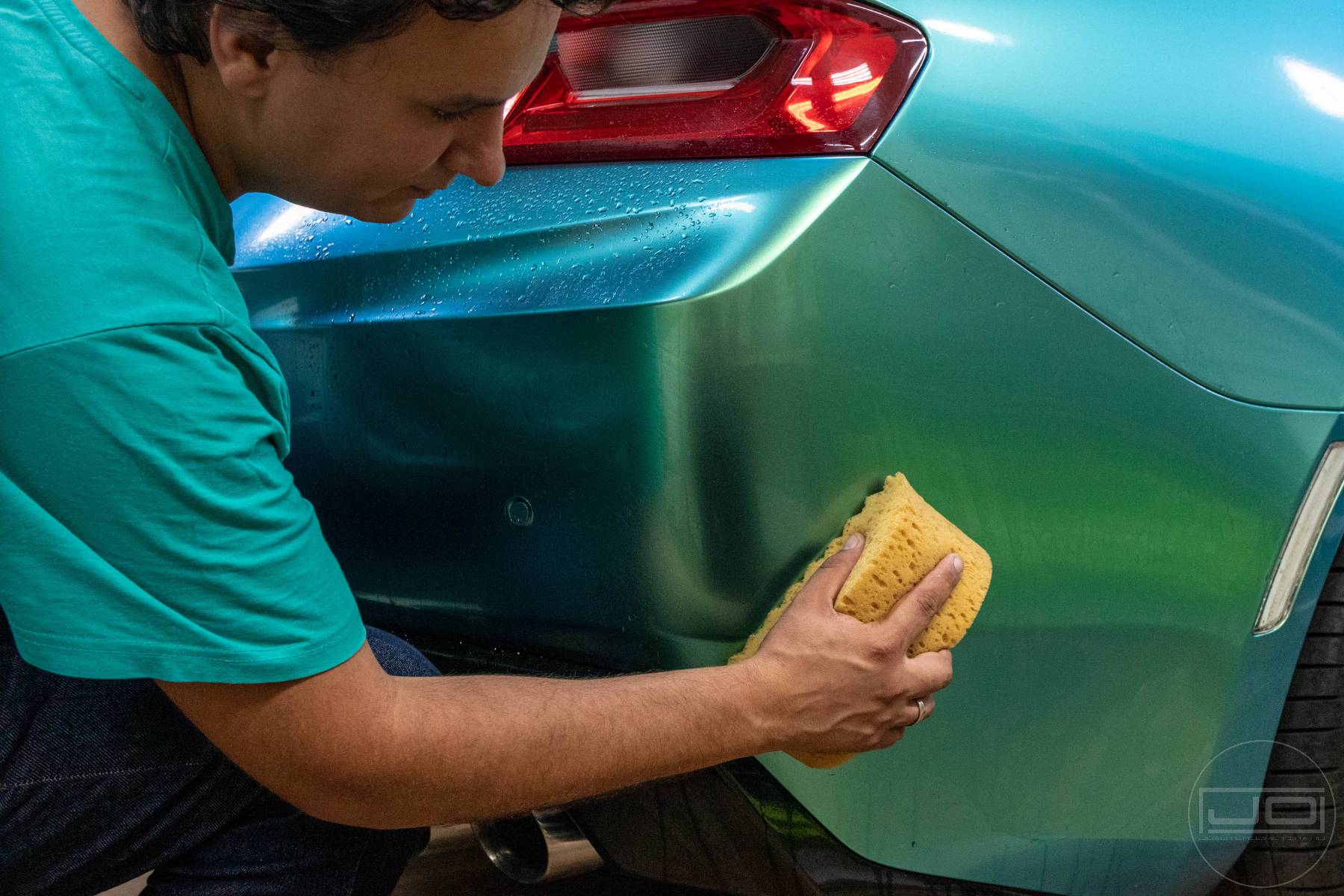 kézi autómosó nano aktív habos áztatással hátsó lökhárítón: 1. bemutató kép kézi autómosó nano aktív habos áztatással hátsó lökhárítón 1. illusztráció