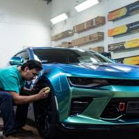 Illusztráció: Felni tisztítás és autó gumi ápolás a hibátlan megjelenésért