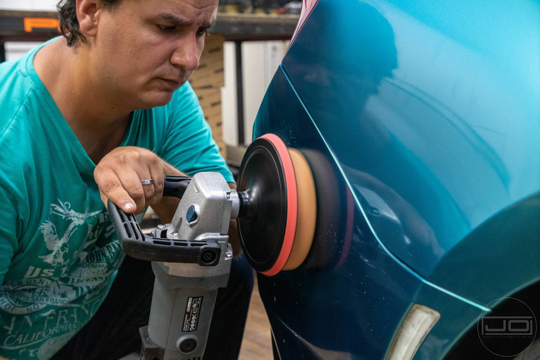 Többlépcsős polírozás hátsó lökhárítón 1. illusztráció